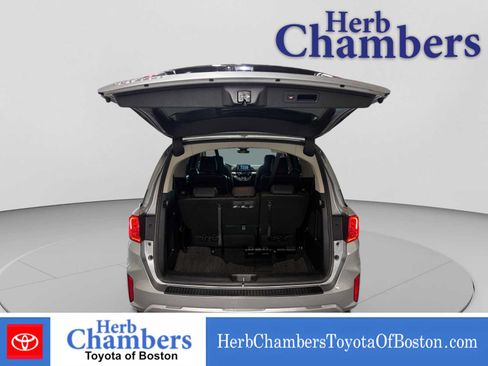Used 2025 Honda Odyssey EX-L image 4