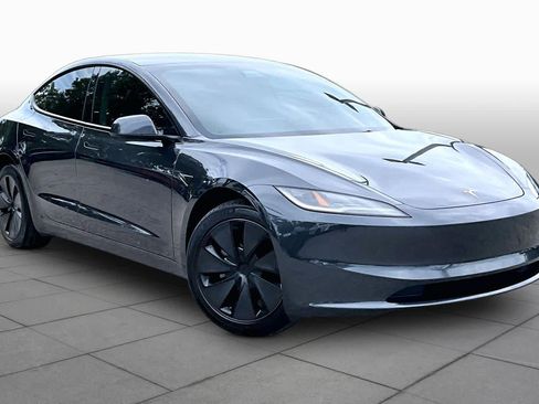 Used 2025 Tesla Model 3 Long Range RWD image 2