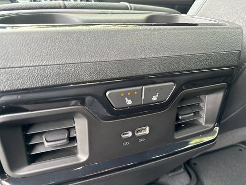 Certified 2024 GMC Sierra 1500 AT4 w/ Technology Package AWD/4WD image 53