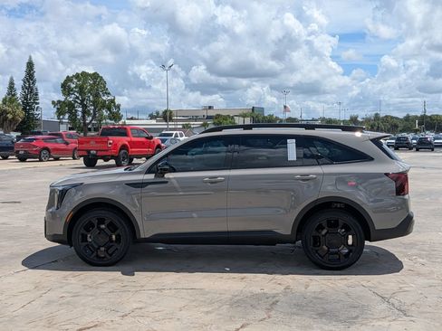 Certified 2026 Kia Sorento SX Prestige AWD/4WD image 5