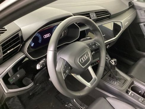 Certified 2025 Audi Q3 2.0T Premium w/ Convenience Package image 10