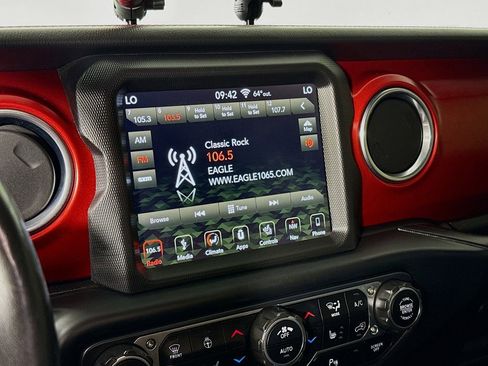 Used 2019 Jeep Wrangler Unlimited Rubicon w/ Uconnect 4C Nav & Sound Group AWD/4WD image 16