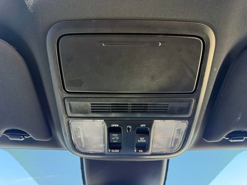 Used 2024 Honda Odyssey Sport image 21