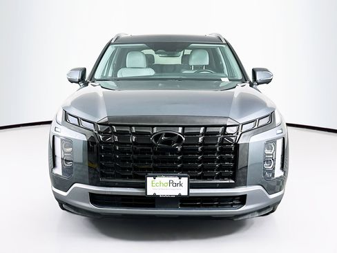Used 2024 Hyundai Palisade SEL w/ Premium Package FWD image 2