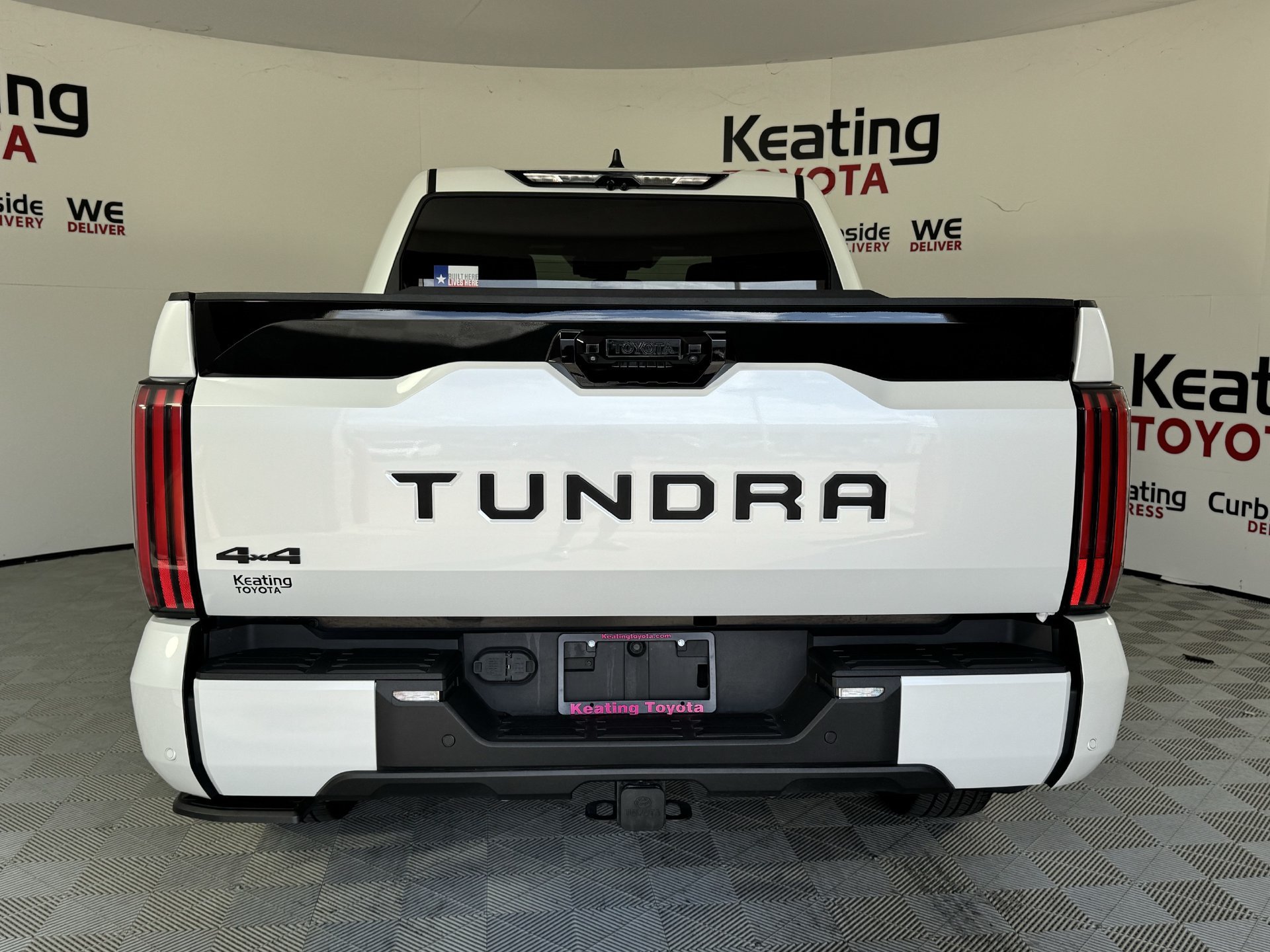 Used 2024 Toyota Tundra Platinum AWD/4WD image 6