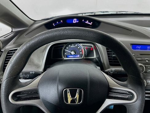 Used 2010 Honda Civic DX-VP image 12