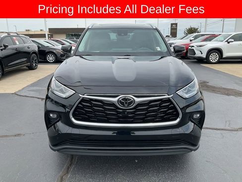 Used 2024 Toyota Highlander Limited AWD/4WD image 23
