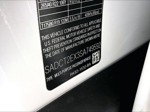 Certified 2025 Jaguar F-PACE R-Dynamic S image 32