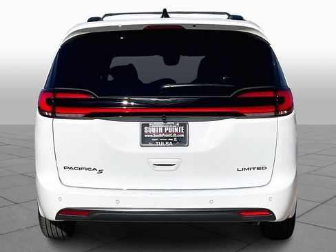 New 2026 Chrysler Pacifica Limited w/ S Appearance Package image 4