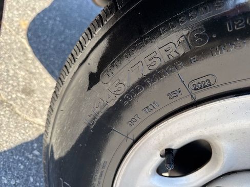 Used 2023 Chevrolet Express 2500 w/ Driver Convenience Package image 24