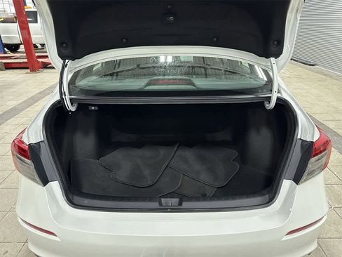 Used 2023 Honda Civic Sport image 11