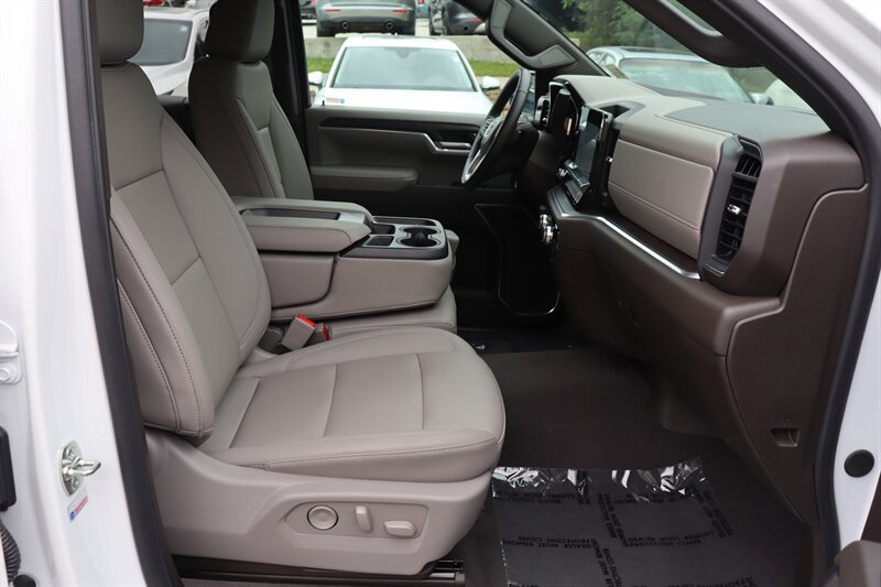 Used 2026 GMC Sierra 1500 SLT AWD/4WD image 24