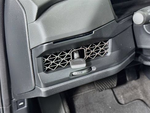 Used 2023 Honda Accord EX image 10