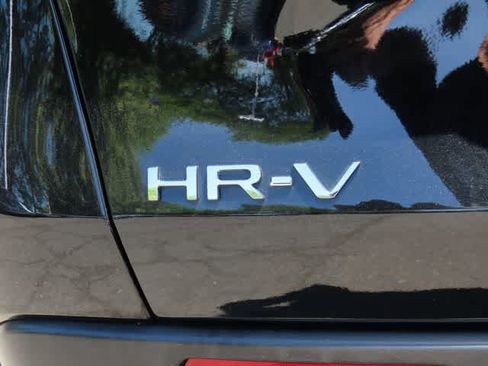 Used 2024 Honda HR-V LX image 7