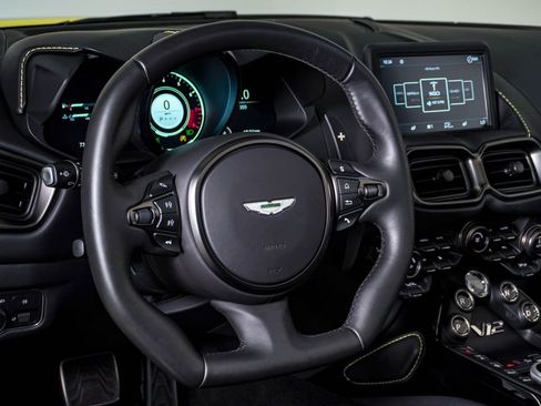 Used 2023 Aston Martin V12 Vantage Roadster image 28