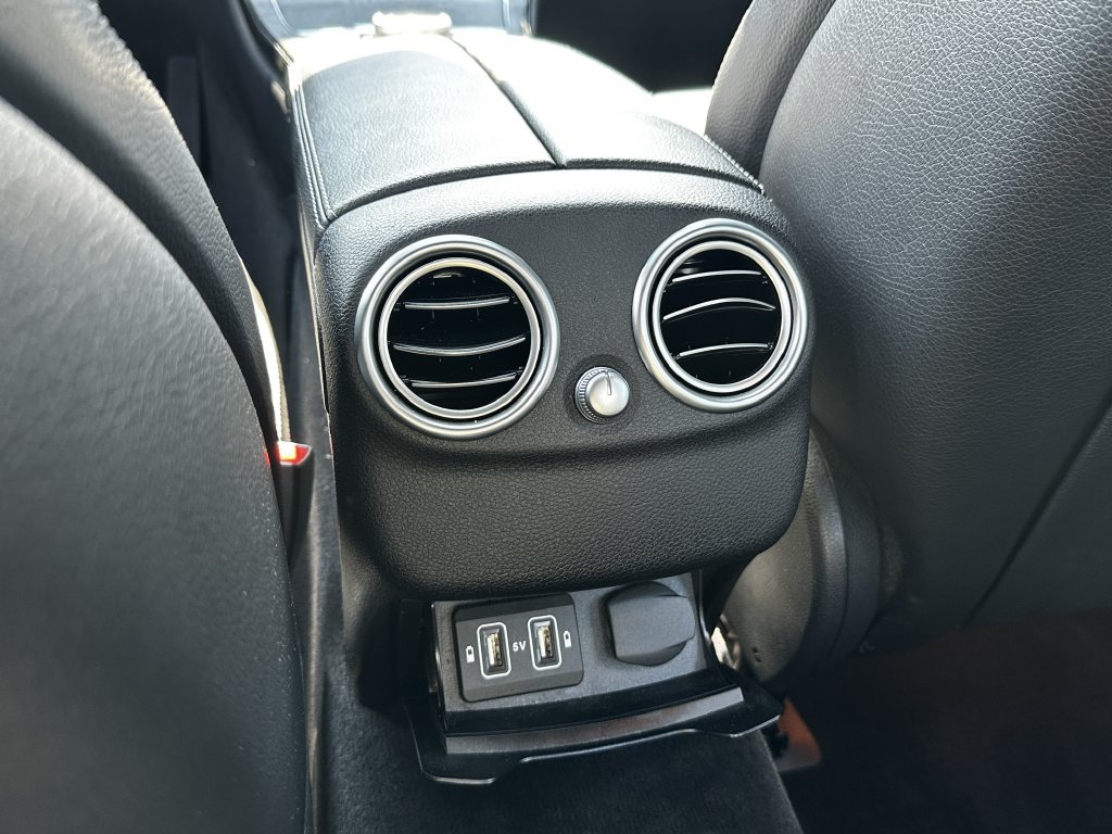Used 2020 Mercedes-Benz C 300 Sedan image 26