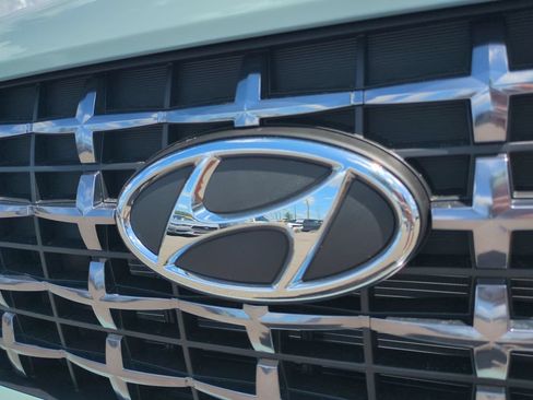 New 2026 Hyundai Venue SEL FWD image 13