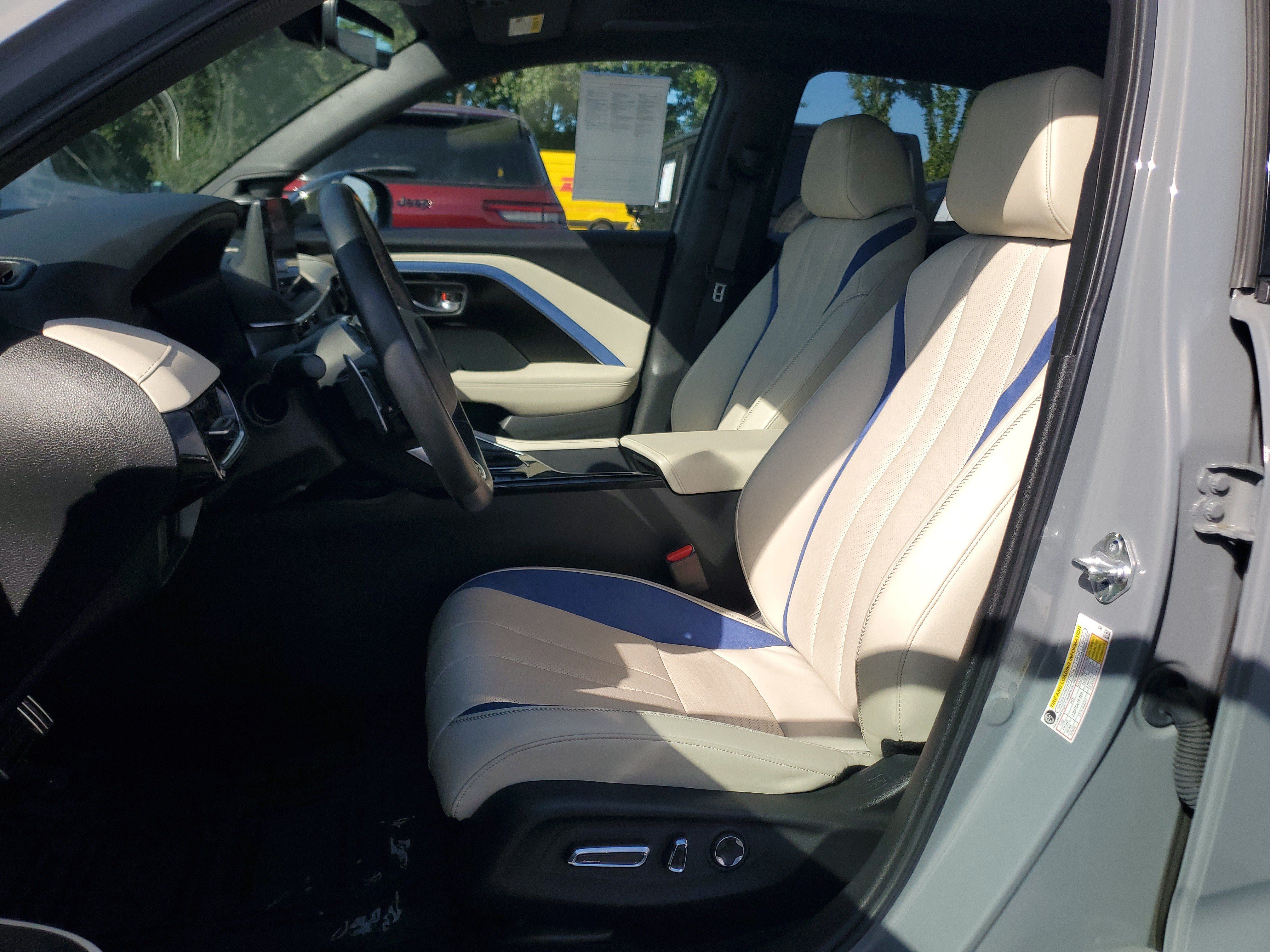 Used 2025 Acura ADX A-Spec w/ Advance Package AWD/4WD image 19