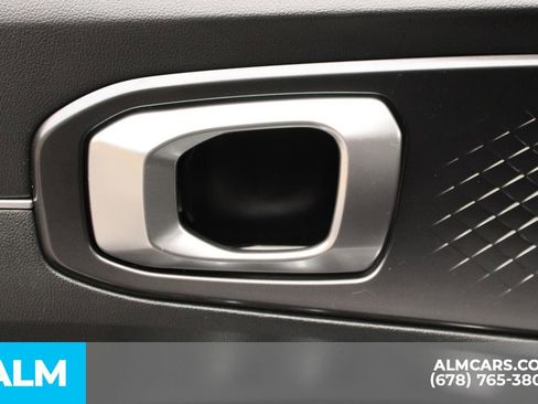 Used 2024 Kia Sorento S image 37