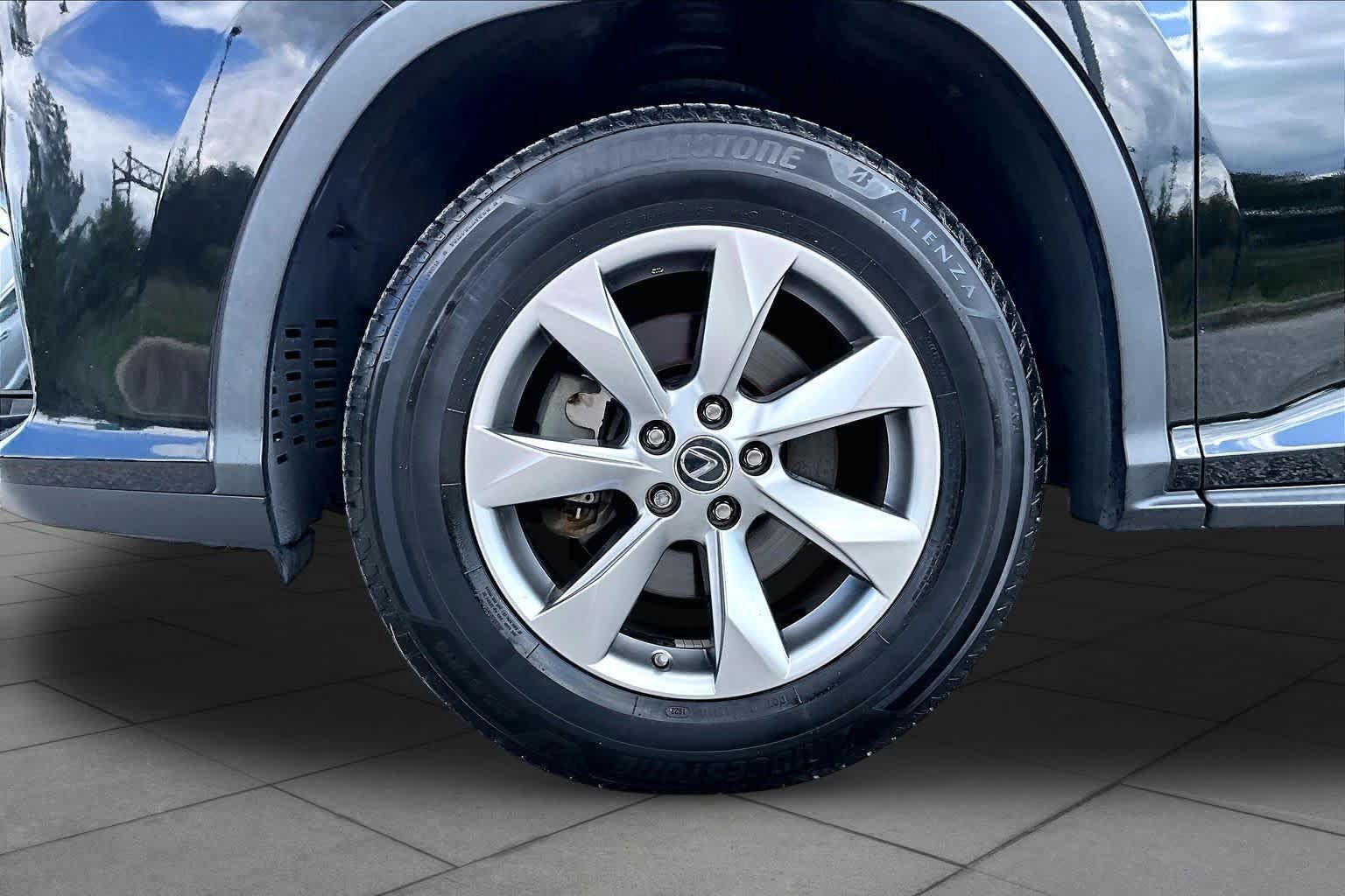 Used 2019 Lexus RX 350 FWD w/ Accessory Package image 11