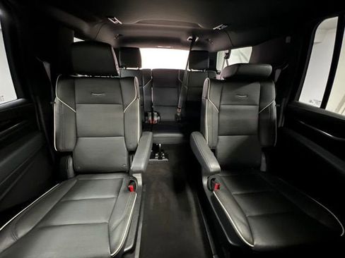Certified 2023 Cadillac Escalade ESV Premium Luxury image 19