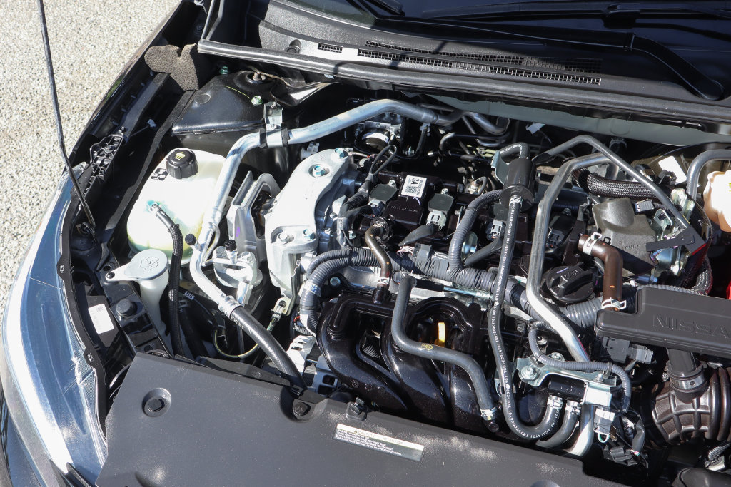 Used 2025 Nissan Sentra S FWD image 11