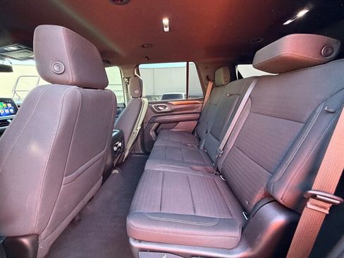 Used 2022 GMC Yukon SLE AWD/4WD image 18