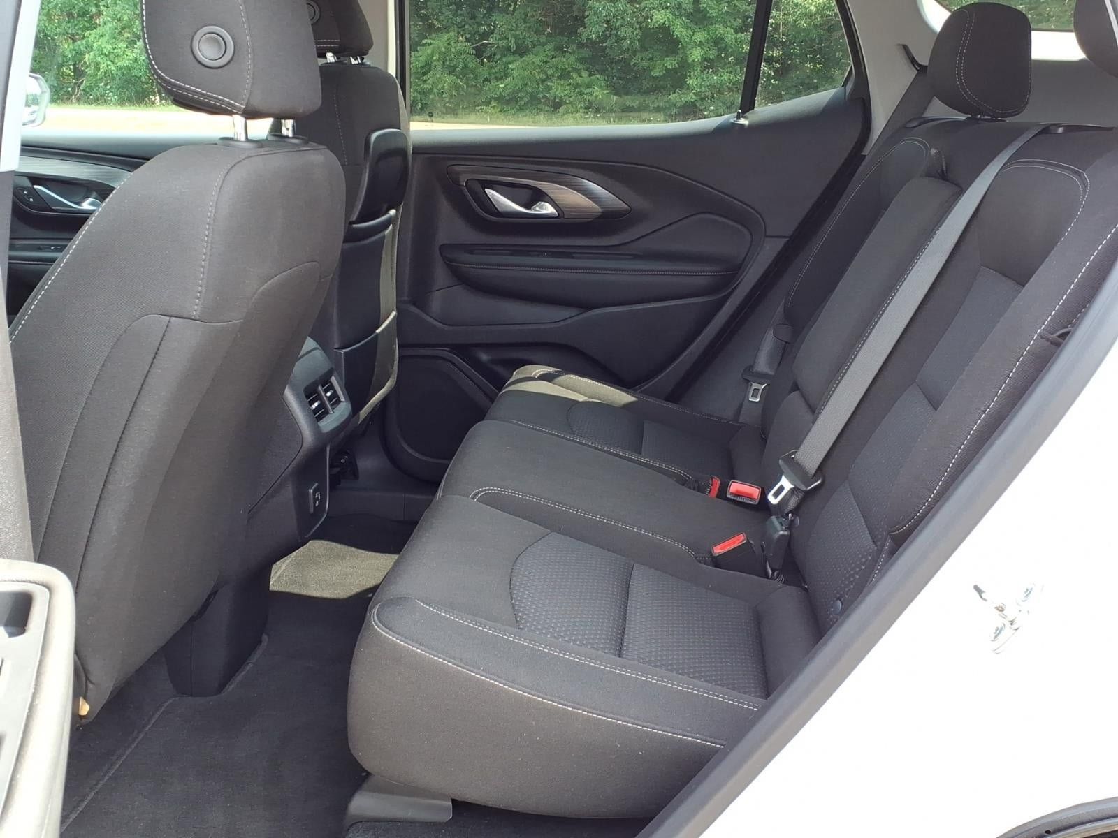 Used 2024 GMC Terrain SLE AWD/4WD image 4