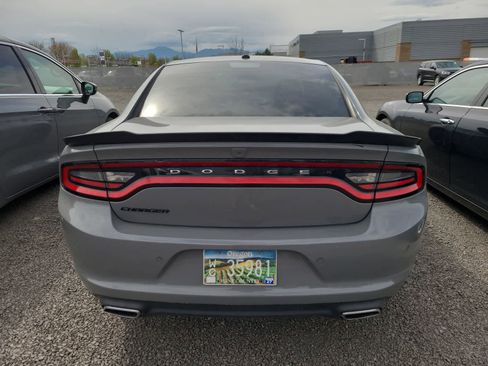 Used 2018 Dodge Charger SXT w/ Blacktop Package image 4