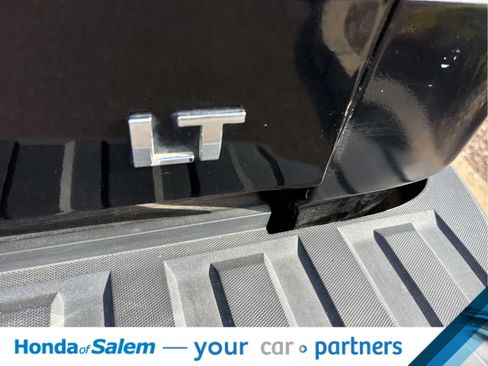 Used 2018 Chevrolet Silverado 1500 LT w/ All Star Edition AWD/4WD image 7