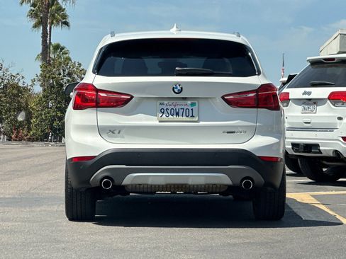 Used 2019 BMW X1 sDrive28i w/ Convenience Package FWD image 4