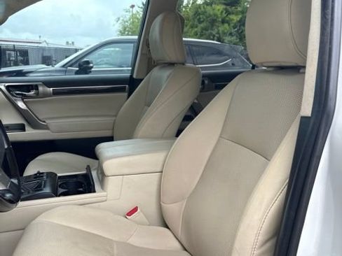 Used 2021 Lexus GX 460 Premium AWD/4WD image 3