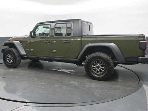Used 2022 Jeep Gladiator Mojave w/ Dual Top Group AWD/4WD image 3