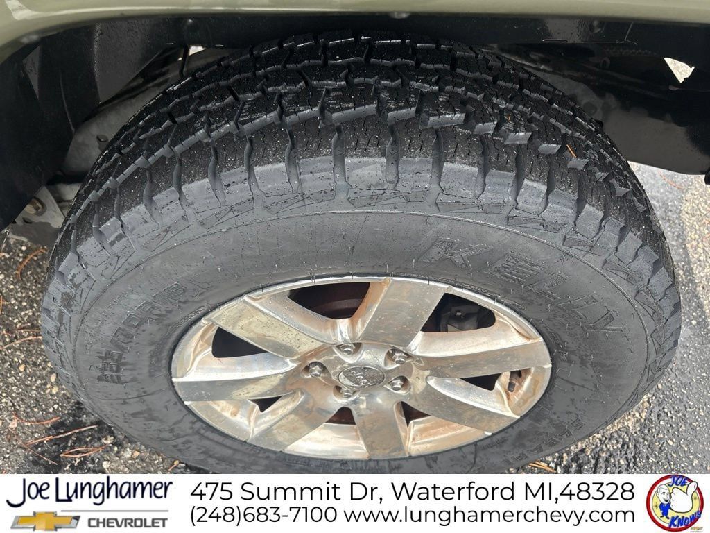Used 2015 Jeep Wrangler Unlimited Sahara w/ Dual Top Group AWD/4WD image 12