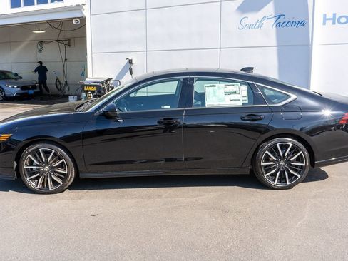 New 2026 Honda Accord Touring image 9