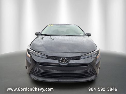 Used 2024 Toyota Corolla LE FWD image 9