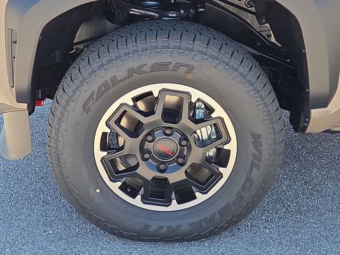 New 2026 Toyota Tacoma TRD Off-Road w/ TRD Off Road Premium Package AWD/4WD image 5