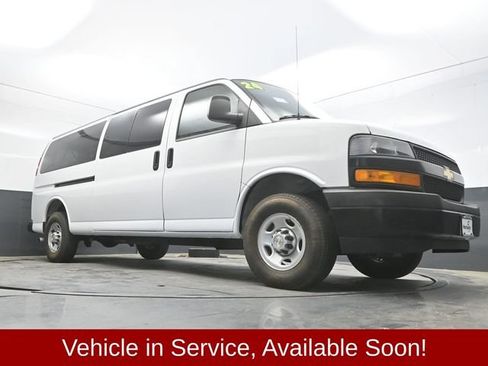 Used 2024 Chevrolet Express 3500 LS RWD image 33