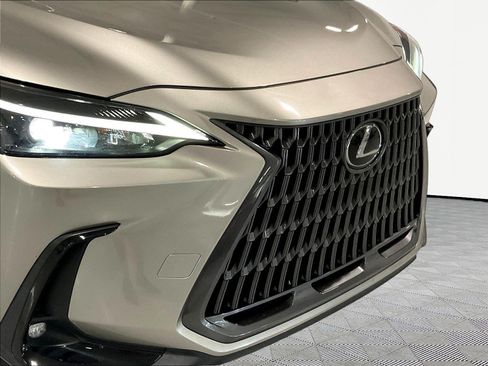 Used 2024 Lexus NX 250 FWD w/ Cold Area Package image 33