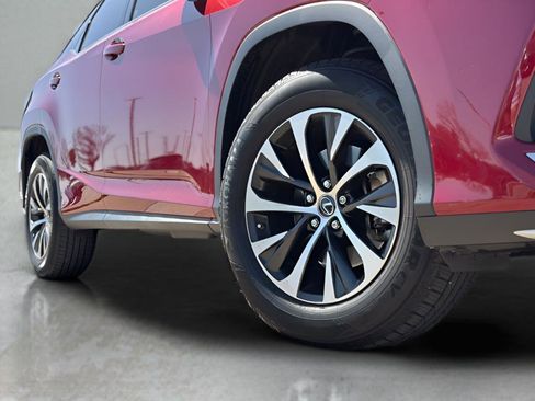 Used 2022 Lexus RX 350L Premium w/ Premium Package image 9