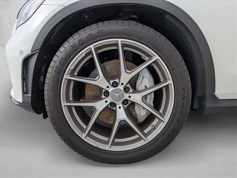 Certified 2022 Mercedes-Benz GLC 43 AMG 4MATIC image 17