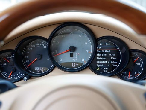 Used 2014 Porsche Panamera S RWD image 27