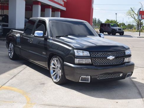 Used 2003 Chevrolet Silverado 1500 LS image 2