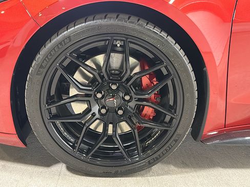 Used 2025 Chevrolet Corvette Z06 RWD image 38