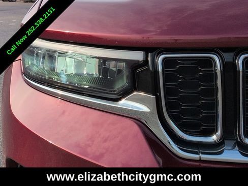 Used 2023 Jeep Grand Cherokee Limited w/ Luxury Tech Group II AWD/4WD image 10