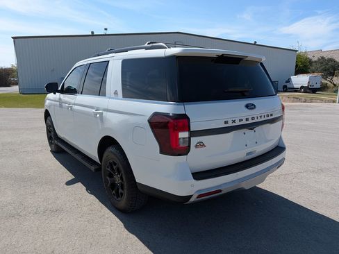 Certified 2022 Ford Expedition Timberline AWD/4WD image 4