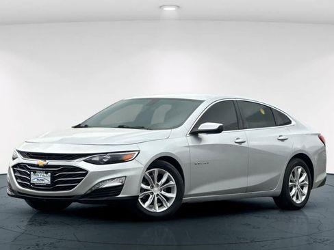 Used 2020 Chevrolet Malibu LT FWD image 1