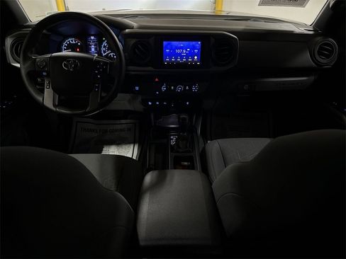 Used 2019 Toyota Tacoma SR5 image 10
