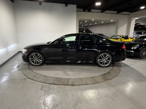 Used 2018 Audi S6 Prestige w/ Prestige Package image 17