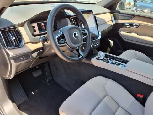 New 2026 Volvo XC90 B6 Plus w/ Protection Package Premier image 13